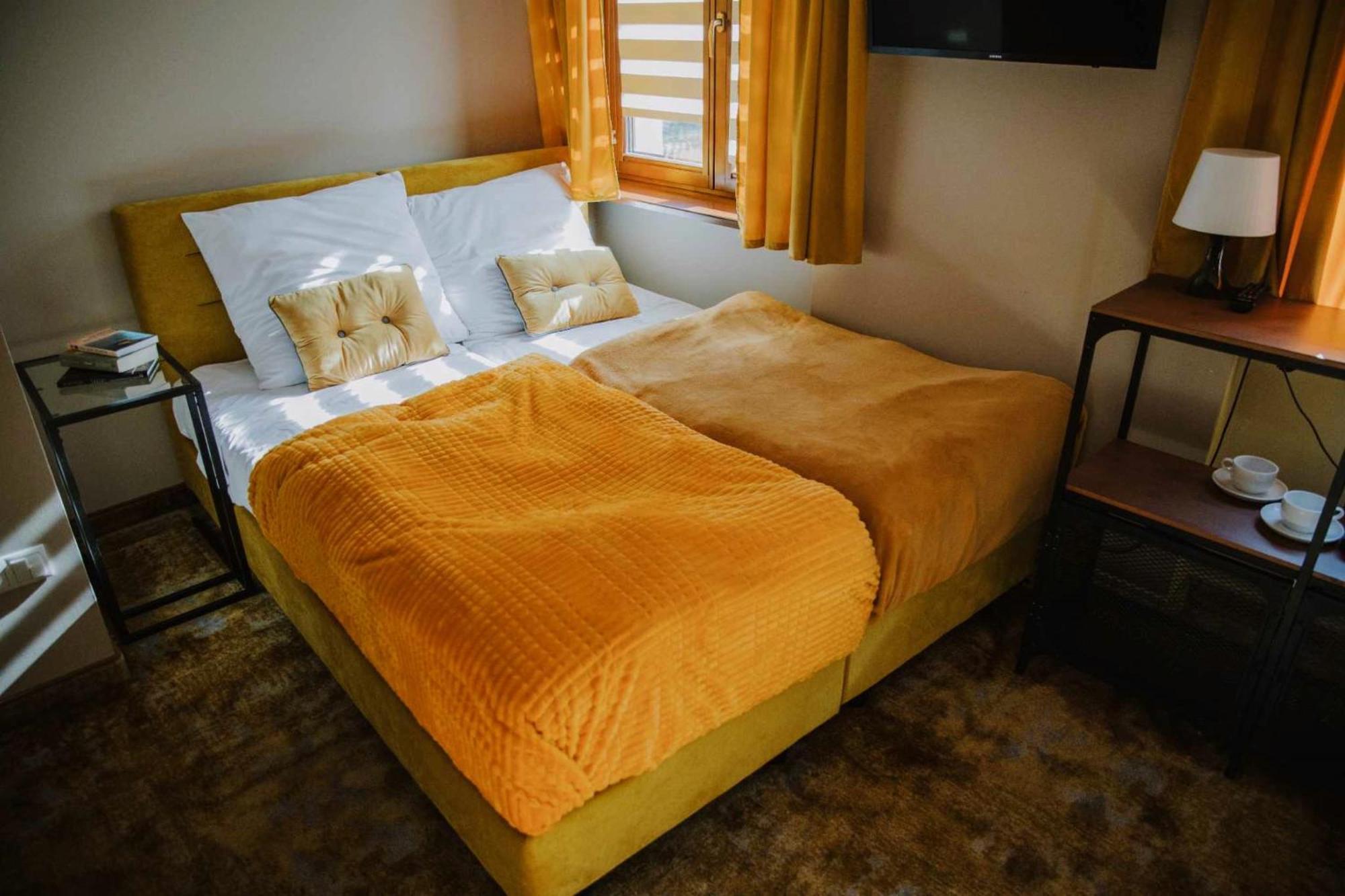 Stacja Kultura Otel Poniatowa Dış mekan fotoğraf